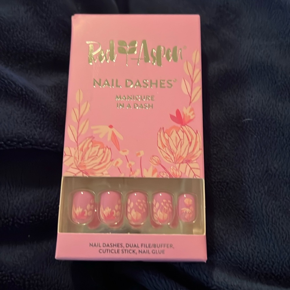 NIB Red Aspen Bethy’s Flower Shop